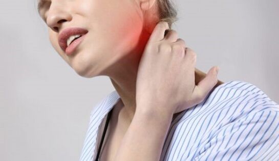 Douleur au cou due à l'ostéochondrose